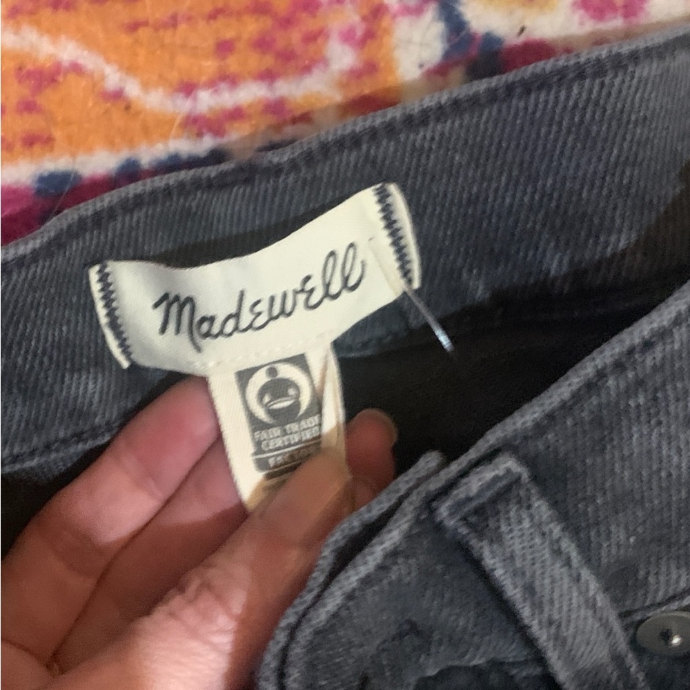 Brand New size 25 Madewell full length kick out this wash is SOLD OUT - Picture 4 of 15